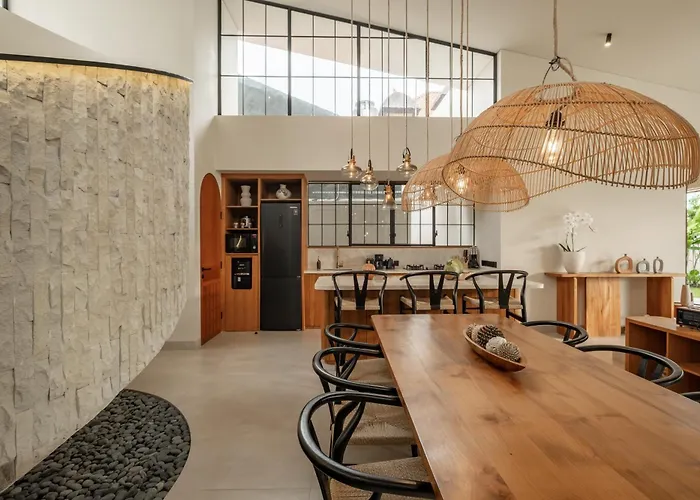 New Sass - Stylish & Modern 3br At Seminyak (Bali)