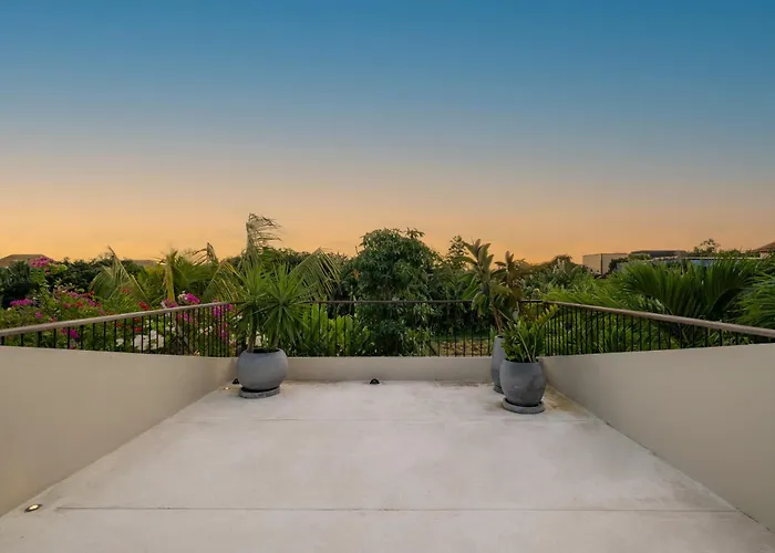 New Sass - Stylish & Modern 3br At *